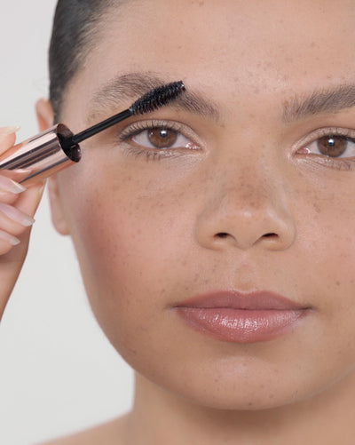 Clean Brows Using Clear Brow Gel