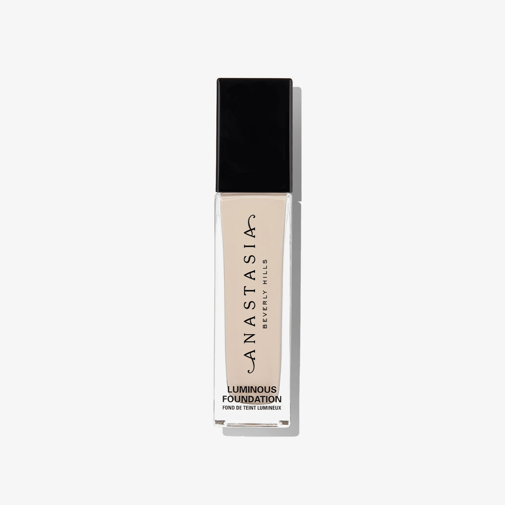 100N | Closed Luminous Foundation - 100N